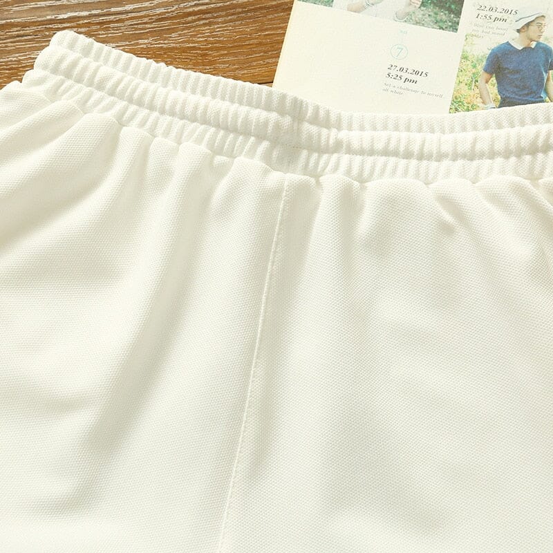 Bermuda Masculina Casual Essential Romenzi RZ518 feita em poliéster de alta qualidade, com cintura elástica, caimento moderno e estilo versátil casual.