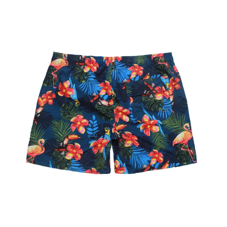 Bermuda Masculina Estampada Romenzi RZ507 em algodão premium, leve e respirável, com estampa sofisticada, ajuste perfeito e estilo versátil para dias casuais.
