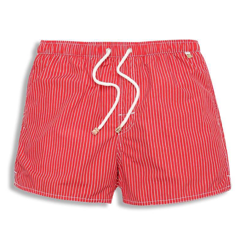 Bermuda Masculina Praia Listrada Romenzi RZ504 em tecido leve e respirável, estampa listrada clássica e modelagem moderna para estilo versátil e elegante.