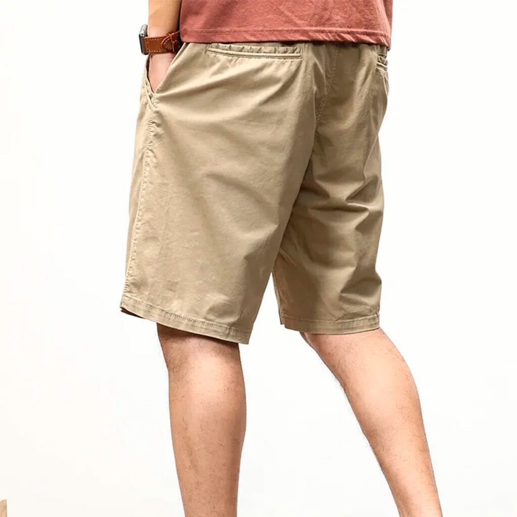 Bermuda Masculina Street Romenzi RZ514 feita em sarja premium, caimento ajustado e design moderno que une conforto, durabilidade e estilo versátil.