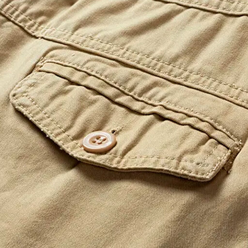 Bermuda Masculina Tradition Romenzi RZ525 feita em brim premium, com caimento ajustado, ventilação e design sofisticado que une conforto e estilo.