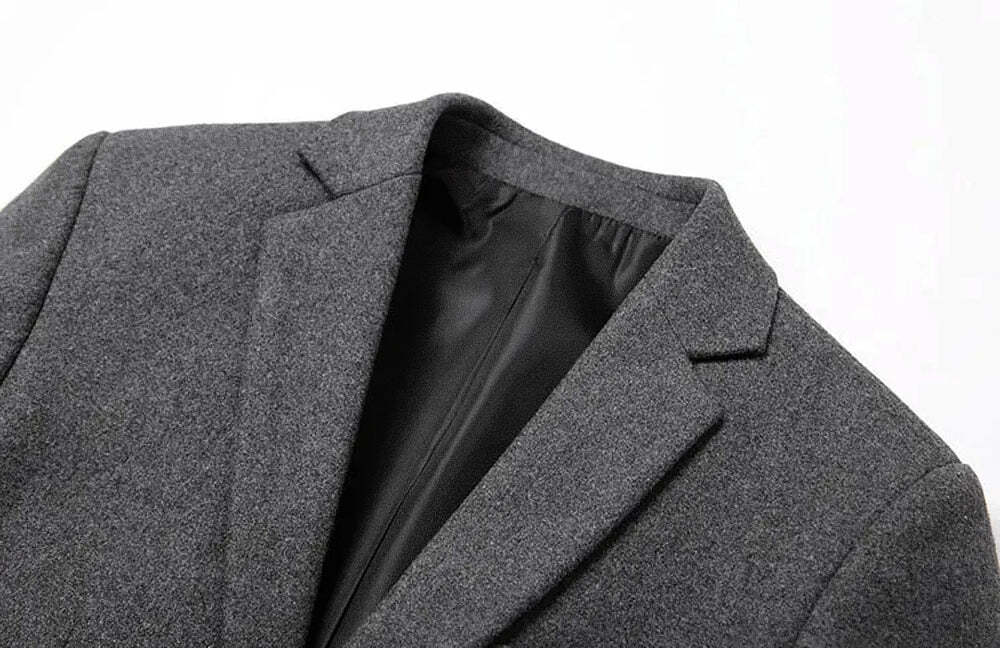 Blazer Masculino Slim Herrera Romenzi RZ061, com design slim fit, moderno e confortável. Disponível em materiais de alta qualidade.