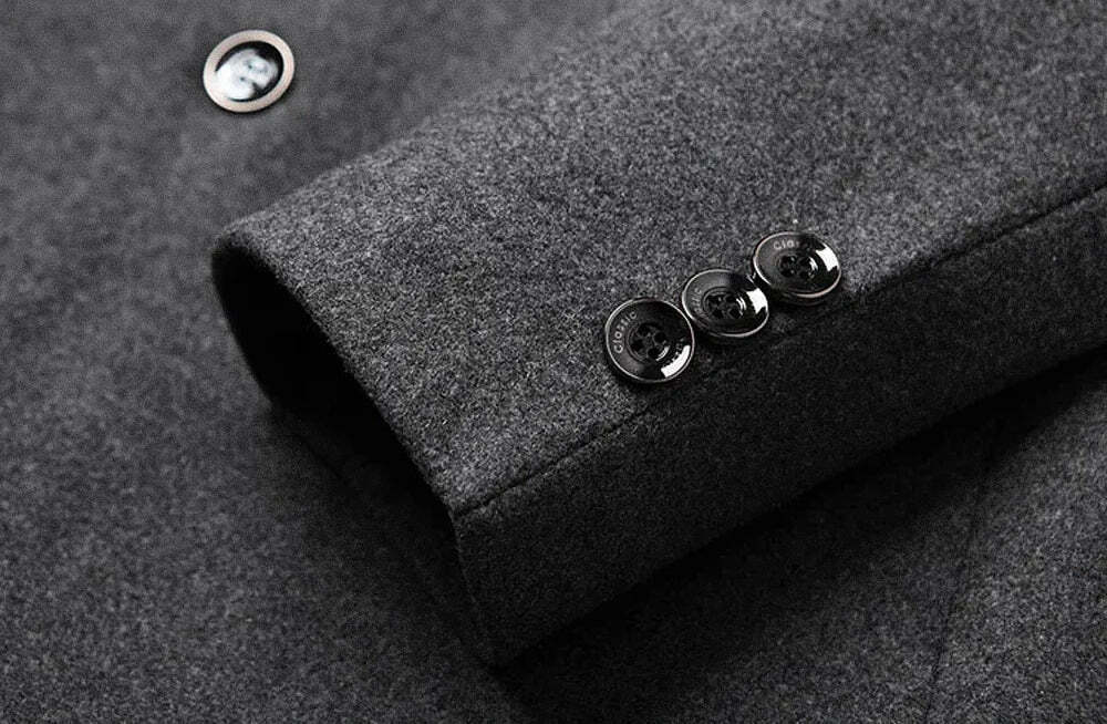 Blazer Masculino Slim Herrera Romenzi RZ061, com design slim fit, moderno e confortável. Disponível em materiais de alta qualidade.