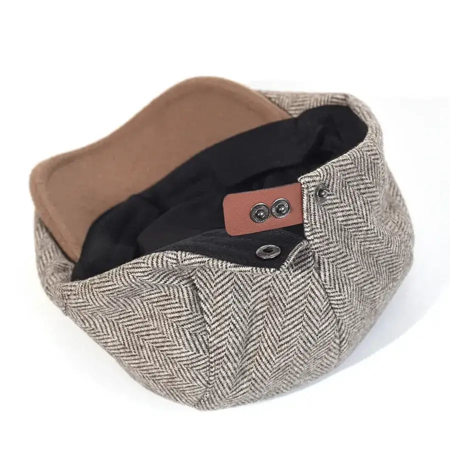 Boina Masculina Scotland Romenzi RZ266 com design clássico, materiais premium e ajuste ergonômico. Ideal para ocasiões casuais e formais com máxima sofisticação