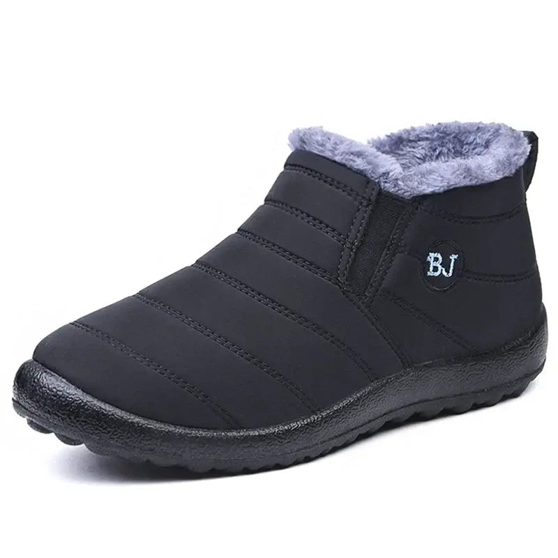 Bota Masculina com Forro Romenzi RZ287 confeccionada em poliéster premium com forro de pelúcia e solado antiderrapante. Design moderno e funcional.