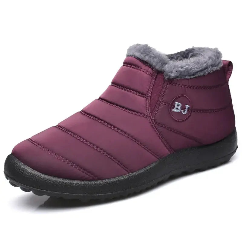 Bota Masculina com Forro Romenzi RZ287 confeccionada em poliéster premium com forro de pelúcia e solado antiderrapante. Design moderno e funcional.