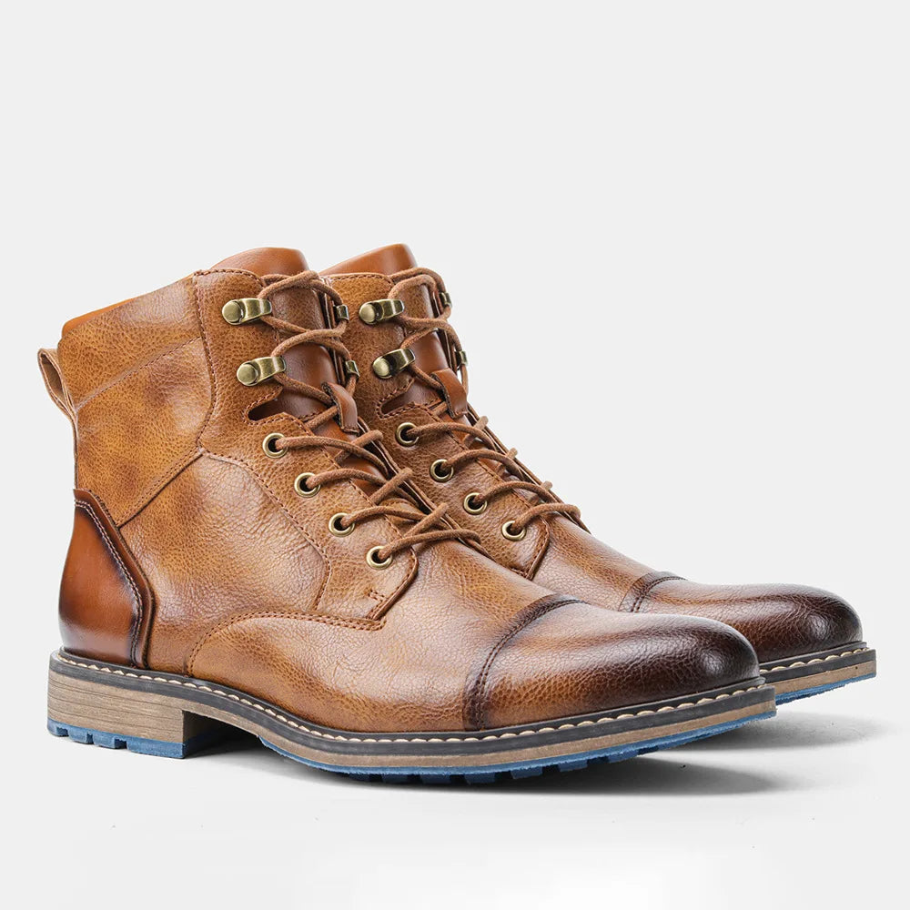 Bota Masculina de Couro Romenzi RZ284 com couro premium, solado emborrachado e design moderno. Perfeita para ambientes urbanos e aventuras.