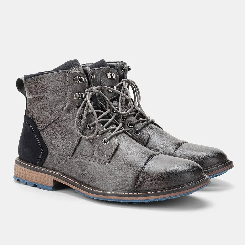 Bota Masculina de Couro Romenzi RZ284 com couro premium, solado emborrachado e design moderno. Perfeita para ambientes urbanos e aventuras.