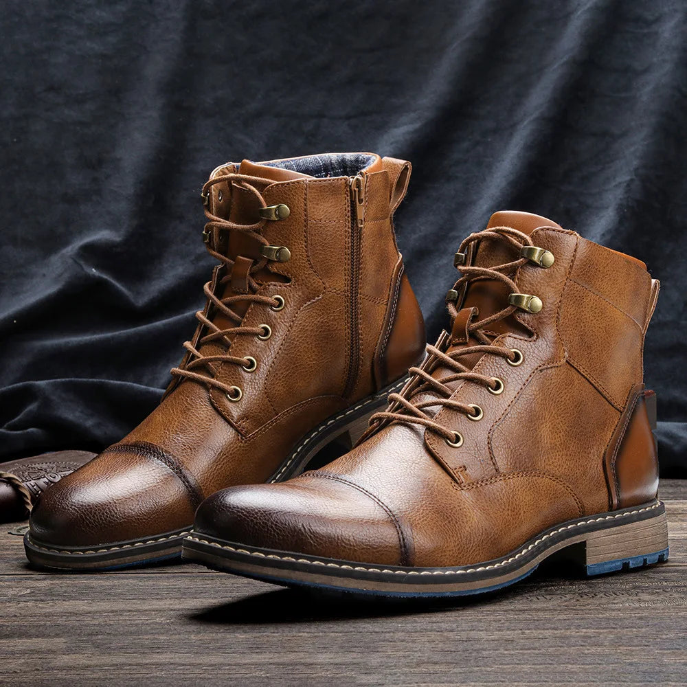 Bota Masculina de Couro Romenzi RZ284 com couro premium, solado emborrachado e design moderno. Perfeita para ambientes urbanos e aventuras.