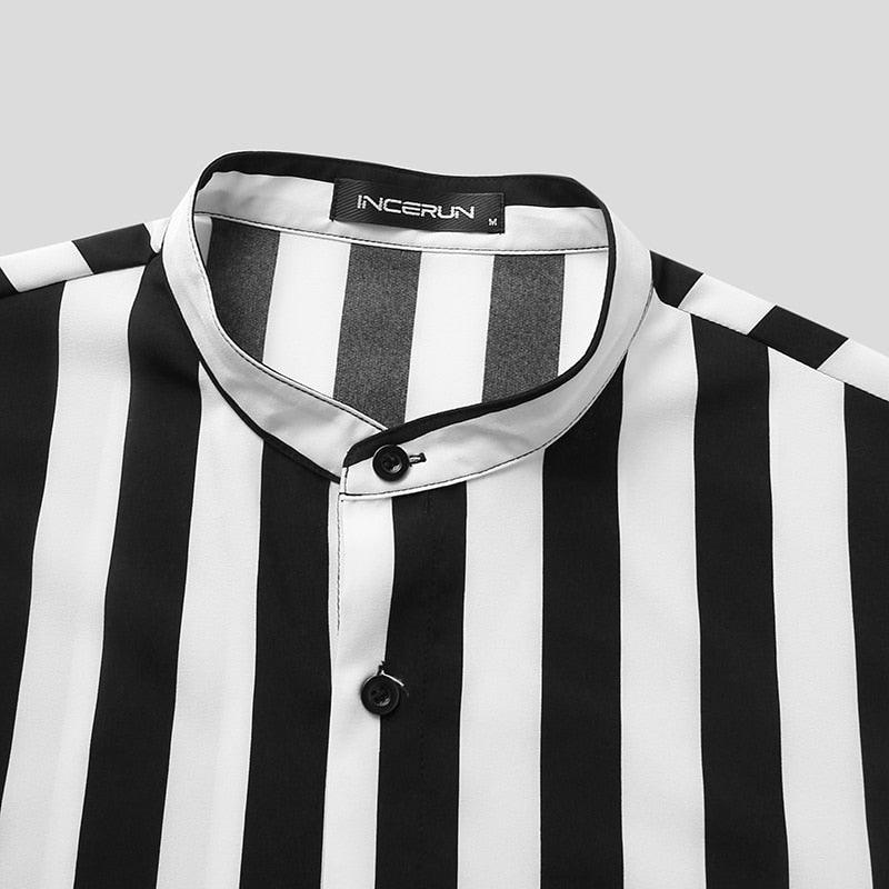 Camisa Manga Curta com Gola Padre Listrada Romenzi RZ572 em tecido leve, com caimento impecável, estilo moderno e elegância para diferentes ocasiões.