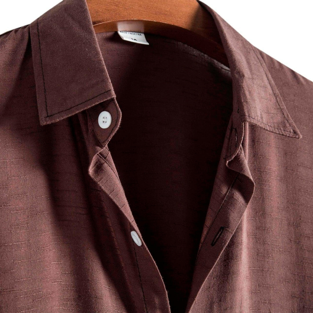 Camisa Manga Curta Lisa Romenzi Everyday RZ599 feita em tecido leve e de alta qualidade, com design clean que une conforto, estilo e versatilidade.