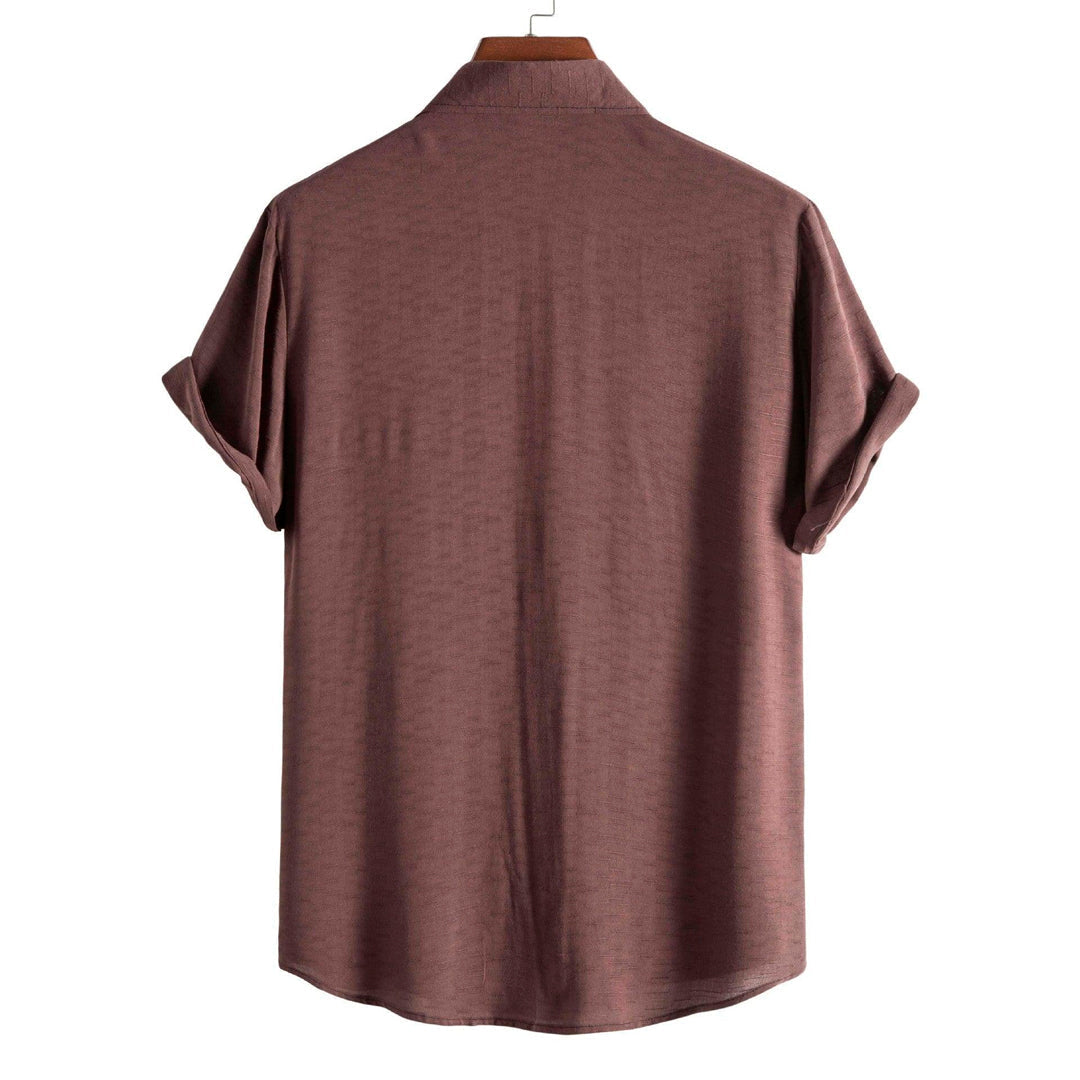Camisa Manga Curta Lisa Romenzi Everyday RZ599 feita em tecido leve e de alta qualidade, com design clean que une conforto, estilo e versatilidade.