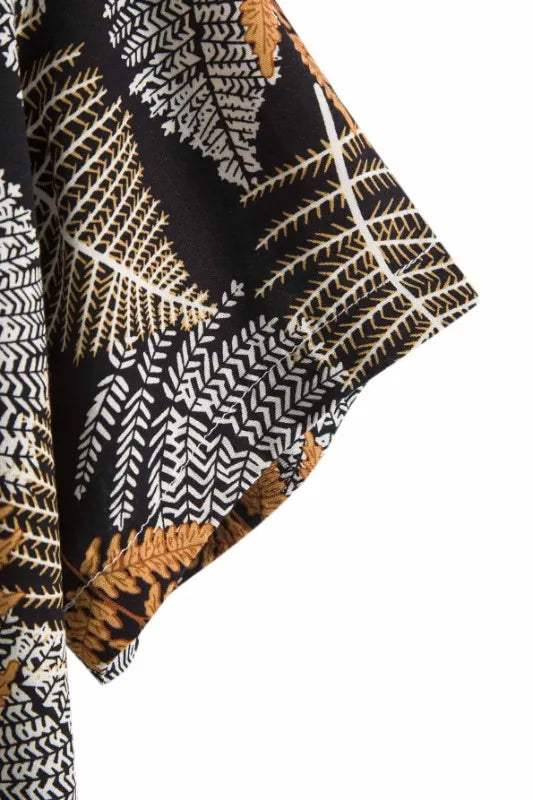 Camisa Manga Curta Romenzi Marbella RZ586 confeccionada em tecido leve e respirável, com caimento sofisticado que garante frescor, estilo e versatilidade.
