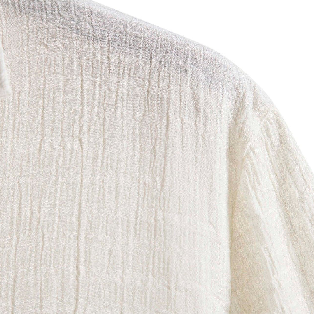 Camisa Manga Curta Romenzi Playa Off White RZ591 em tecido leve, com design sofisticado e caimento impecável para ocasiões casuais e dias ensolarados.