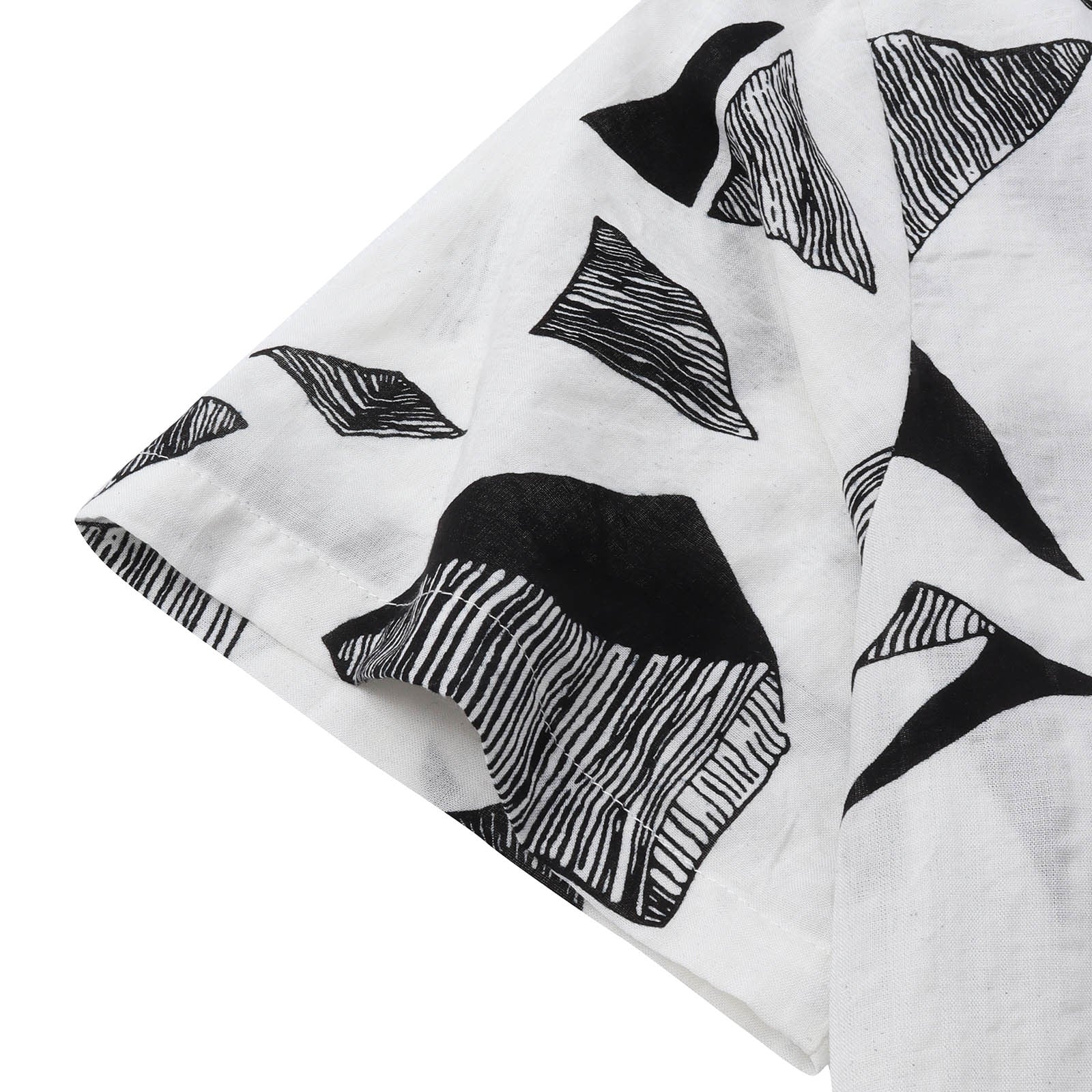 Camisa Manga Curta Romenzi Siena RZ593 feita em tecido leve e fresco, com design sofisticado e versátil para ocasiões casuais e momentos elegantes.