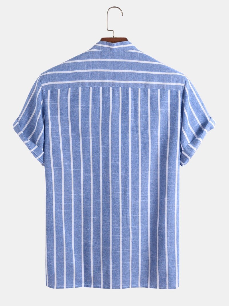 Camisa Manga Curta Romenzi Sierra RZ594 feita em tecido leve, com estampas abstratas modernas e caimento impecável que une frescor, estilo e elegância.