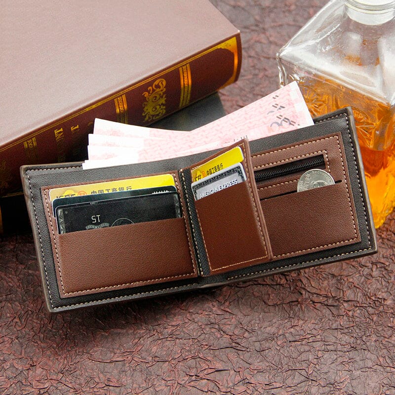 Carteira de couro masculina Malcom Romenzi RZ483 com design compacto, acabamento elegante e compartimentos funcionais para documentos e cartões.