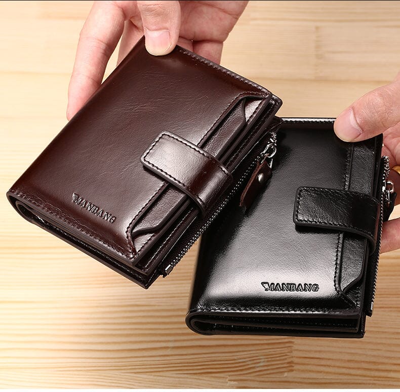Carteira Masculina de Couro Romenzi RZ478 com zíper, porta-cartões, compartimentos internos e acabamento sofisticado em couro legítimo.