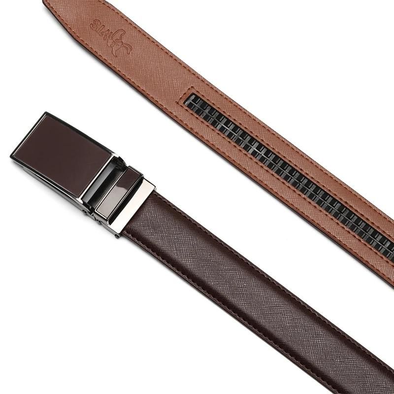 Cinto Masculino de Couro Romenzi Class RZ471 com acabamento sofisticado, ideal para compor visuais formais ou casuais com elegância e distinção.