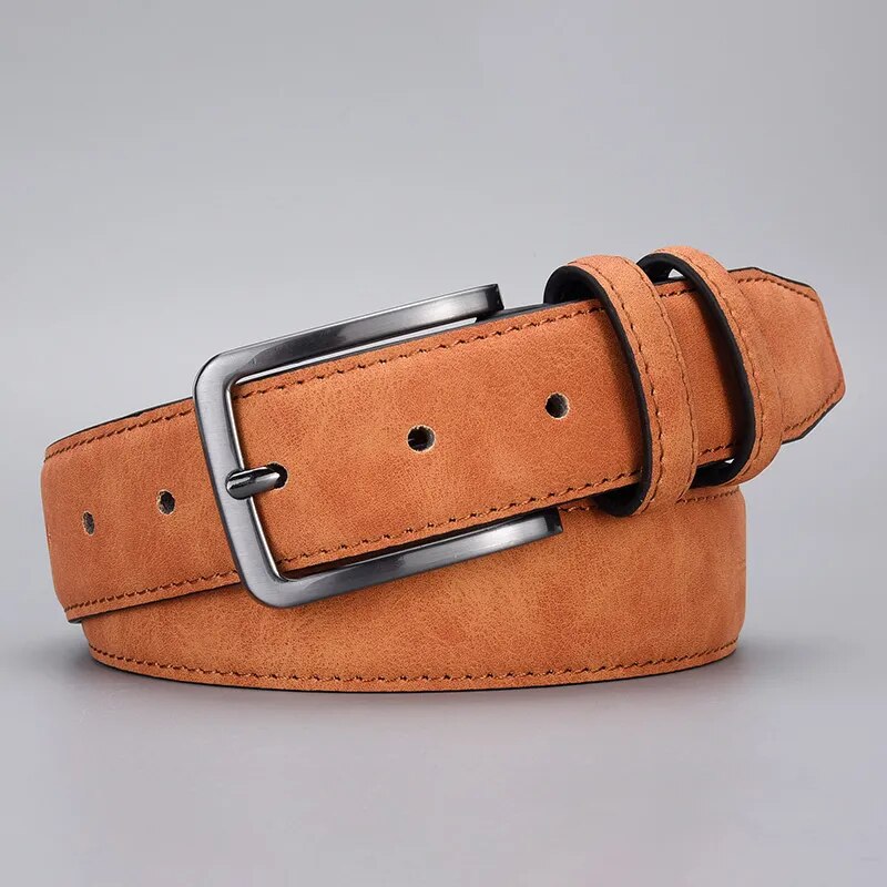 Cinto Masculino de Couro Romenzi Vigor RZ461 feito à mão em couro legítimo, estilo retrô, ideal para looks clássicos com toque refinado.
