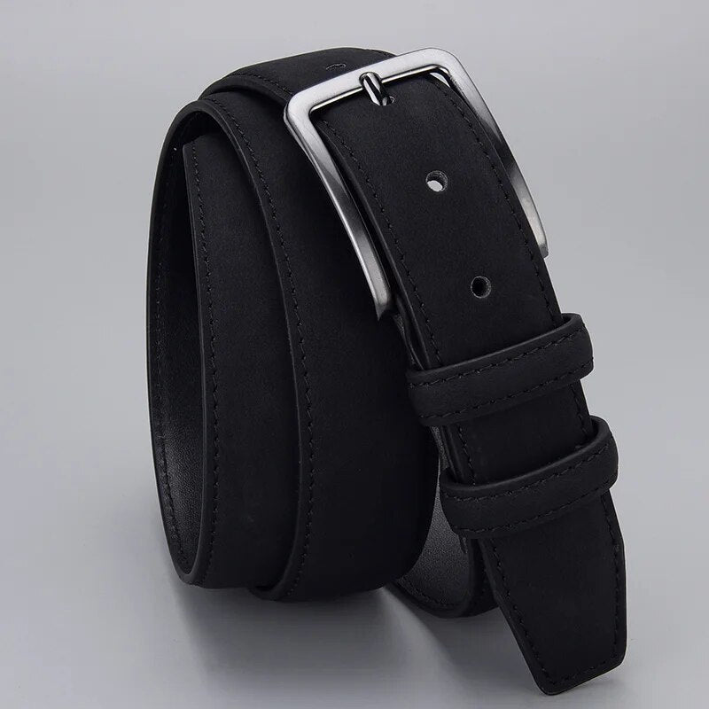 Cinto Masculino de Couro Romenzi Vigor RZ461 feito à mão em couro legítimo, estilo retrô, ideal para looks clássicos com toque refinado.