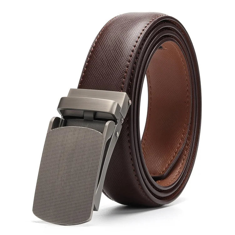 Cinto Masculino Romenzi RZ343 com fivela automática metálica, feito em couro PU nas cores preto e marrom. Estilo, praticidade e elegância.