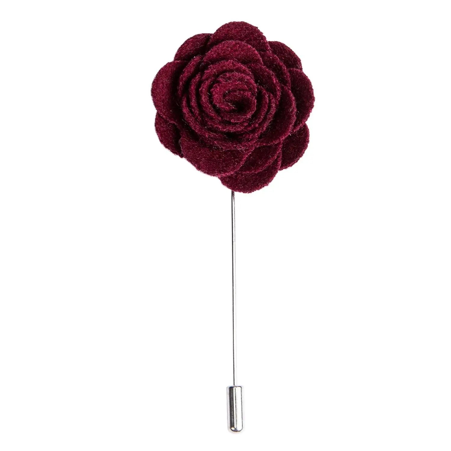 Gravata Romenzi Fortuna RZ451 com conjunto de broche e anel. Estilo refinado, toque acetinado e visual impactante para o homem moderno