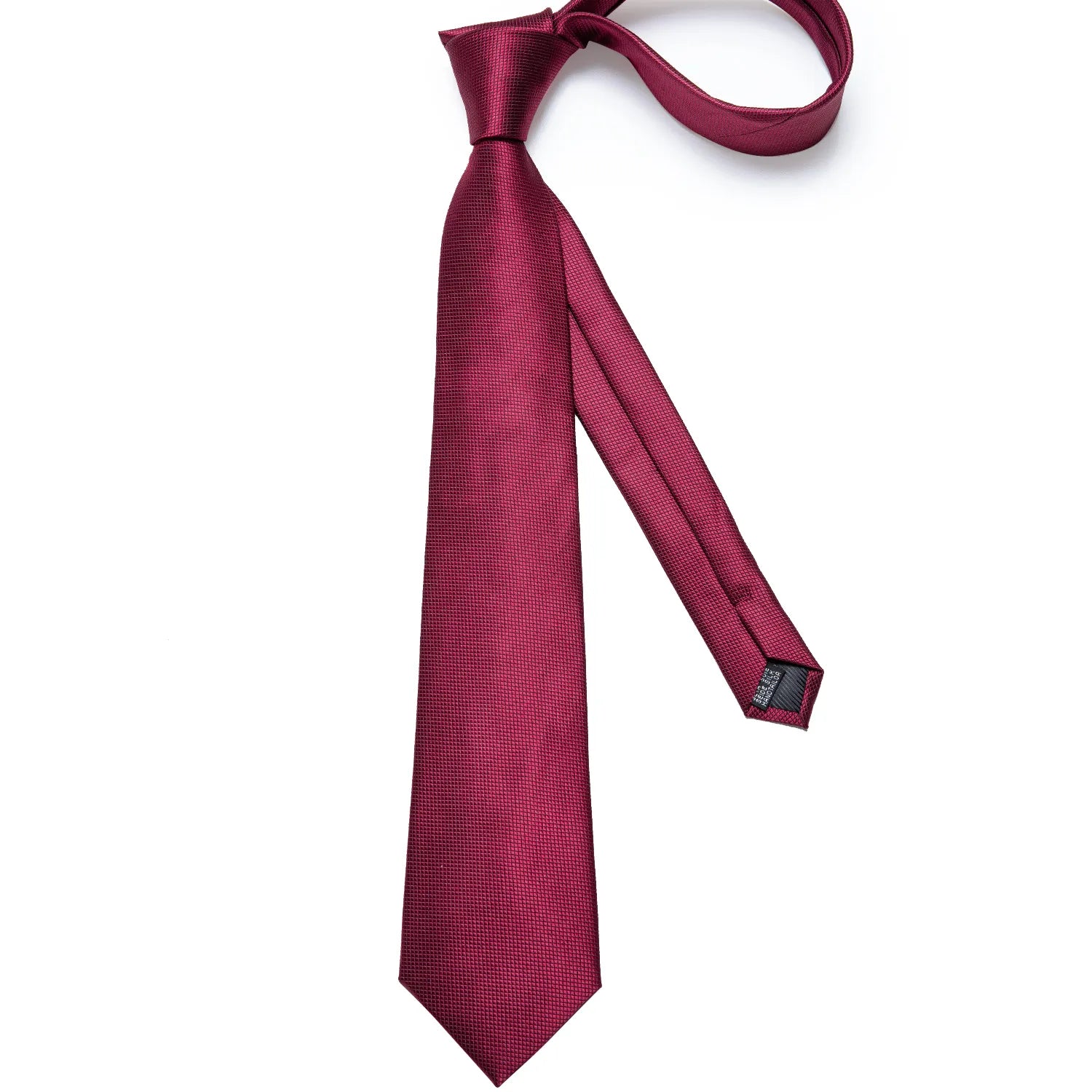 Gravata Romenzi Fortuna RZ451 com conjunto de broche e anel. Estilo refinado, toque acetinado e visual impactante para o homem moderno