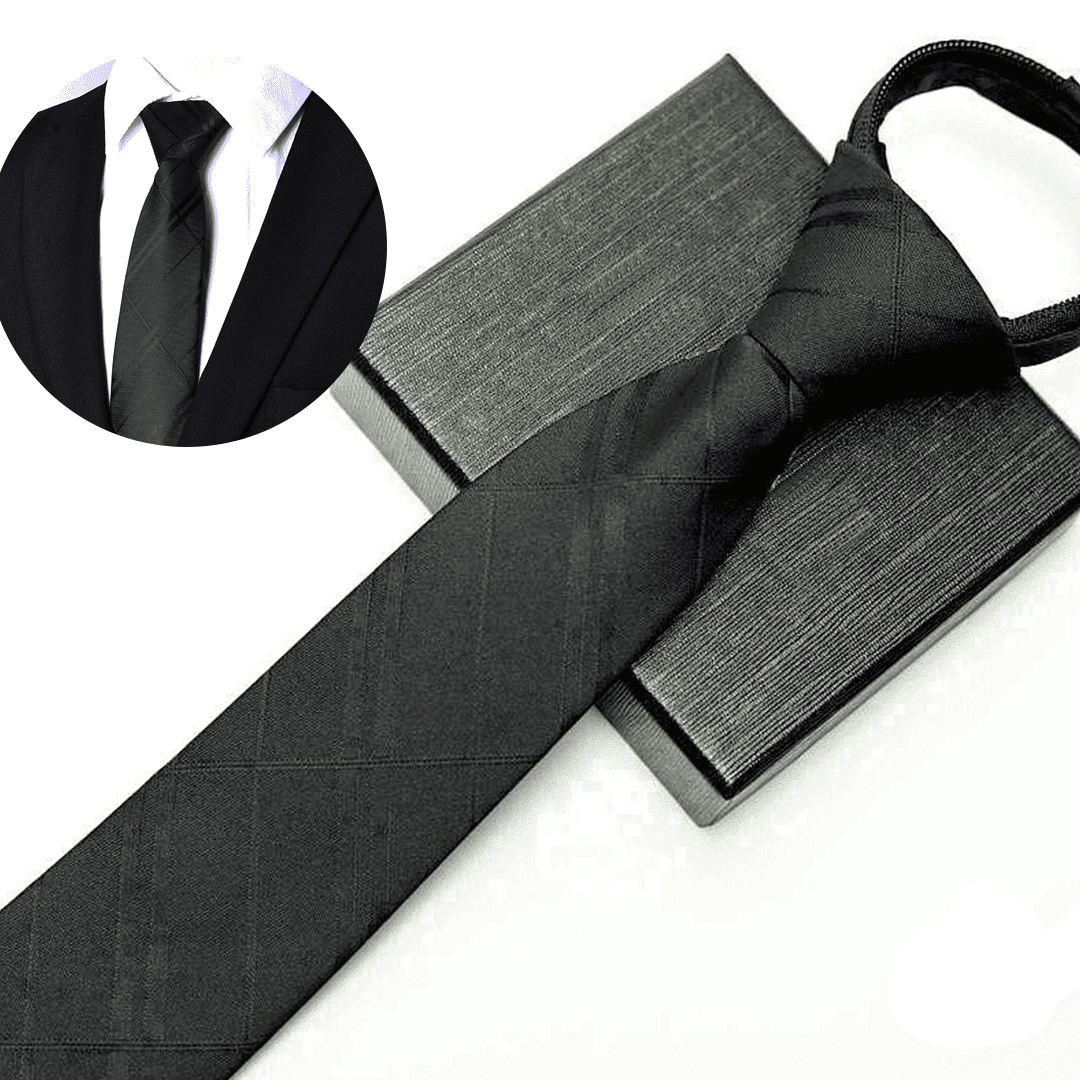 Gravata Romenzi Lumière RZ456, peça de acabamento impecável e toque suave, ideal para looks marcantes e cheios de distinção.