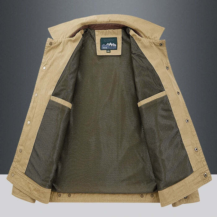 Jaqueta Bomber Masculina Romenzi Mountain RZ321 em tecido leve, respirável e com design moderno. Elegância e conforto para o dia a dia.