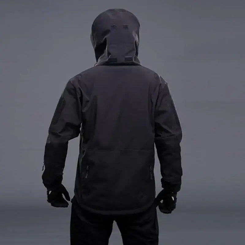 Jaqueta Impermeável Masculina Romenzi RZ165 com design moderno, impermeável e confortável para dias de chuva.