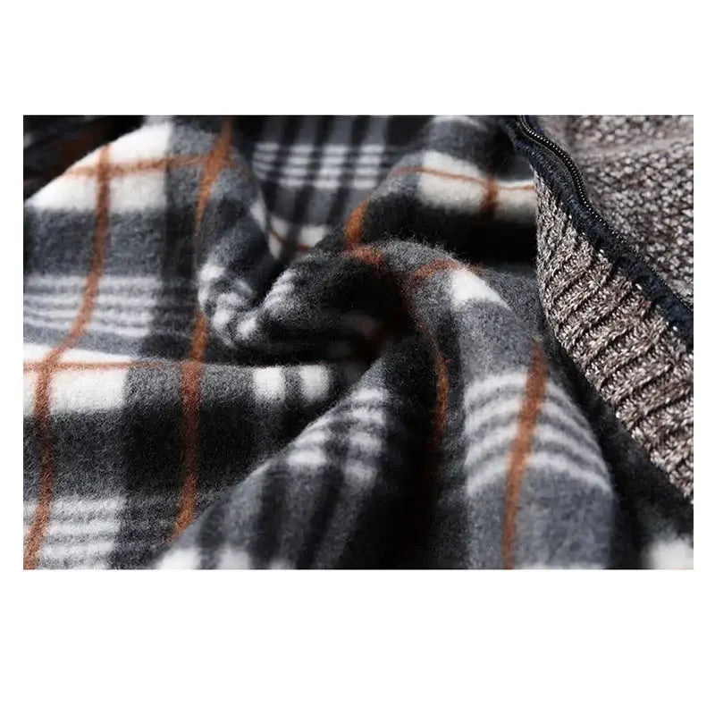 Jaqueta Masculina Casual Crochet Romenzi RZ219 com forro acolchoado, zíper durável e ajuste confortável, ideal para aquecimento e estilo em dias frios.
