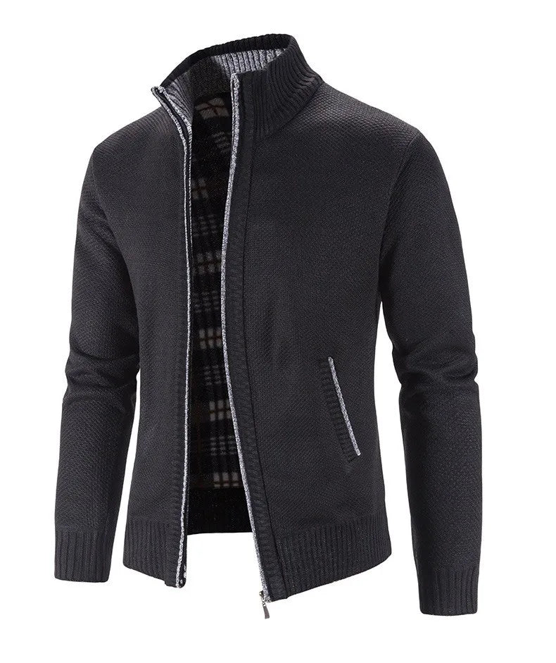 Jaqueta Masculina Casual Crochet Romenzi RZ219 com forro acolchoado, zíper durável e ajuste confortável, ideal para aquecimento e estilo em dias frios.