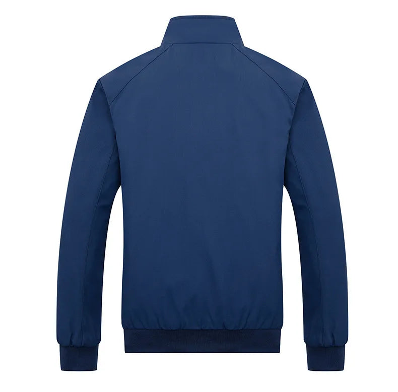 Jaqueta Masculina Casual Outwear Romenzi RZ184 em tecido resistente, com forro acolchoado e estilo sofisticado.