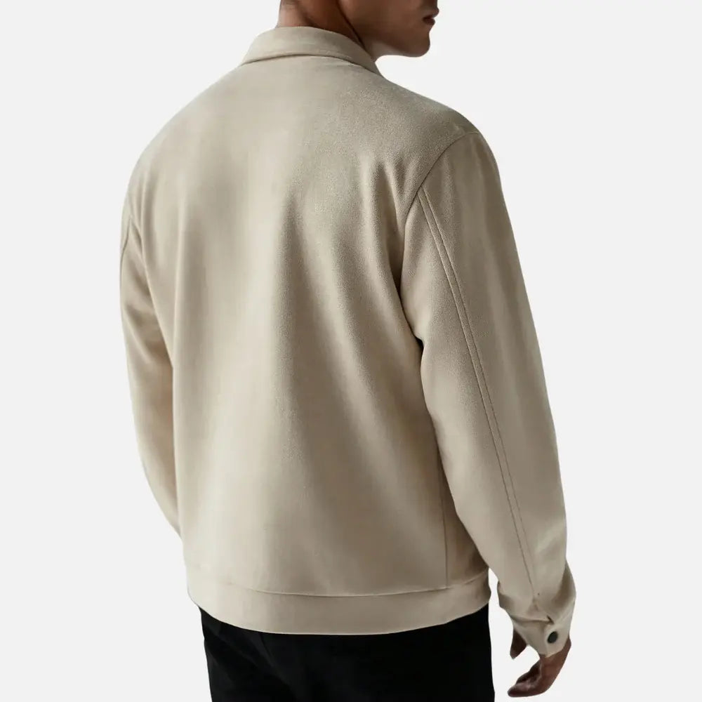 Jaqueta Masculina Casual Romenzi RZ026 com fechamento frontal por zíper, mangas longas e estilo moderno. Conforto e sofisticação para o dia a dia.
