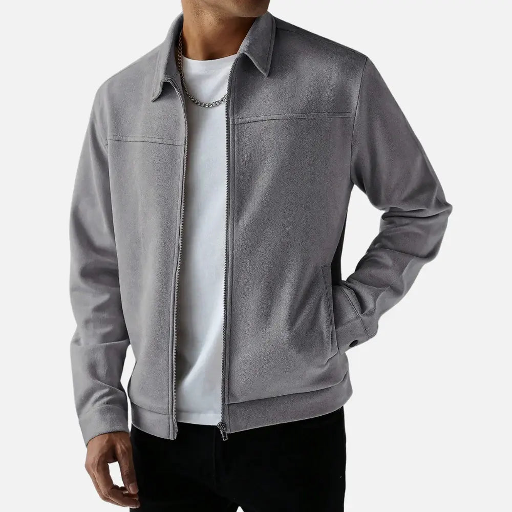 Jaqueta Masculina Casual Romenzi RZ026 com fechamento frontal por zíper, mangas longas e estilo moderno. Conforto e sofisticação para o dia a dia.