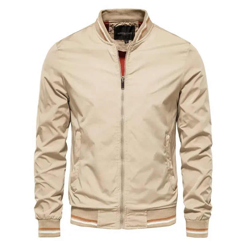 Jaqueta Masculina Casual Romenzi RZ146 com design moderno, caimento refinado e tecido resistente, ideal para conforto e estilo em qualquer ocasião.
