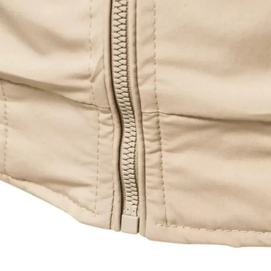 Jaqueta Masculina Casual Romenzi RZ146 com design moderno, caimento refinado e tecido resistente, ideal para conforto e estilo em qualquer ocasião.