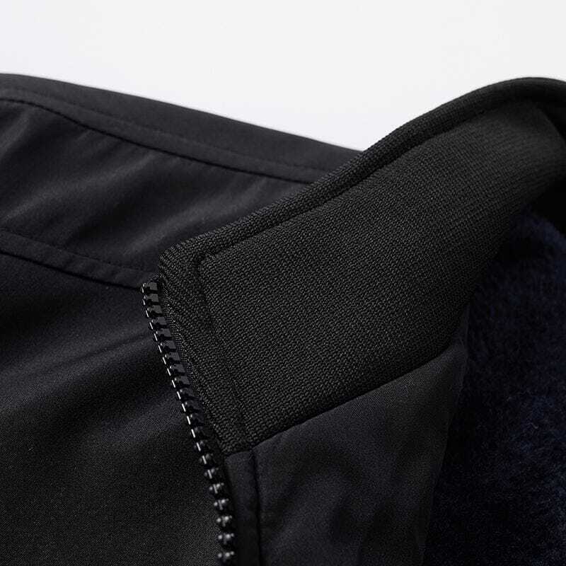 Jaqueta Masculina Cold Sweden Romenzi RZ169 com forro acolchoado, tecido macio e design resistente para proteção e estilo.