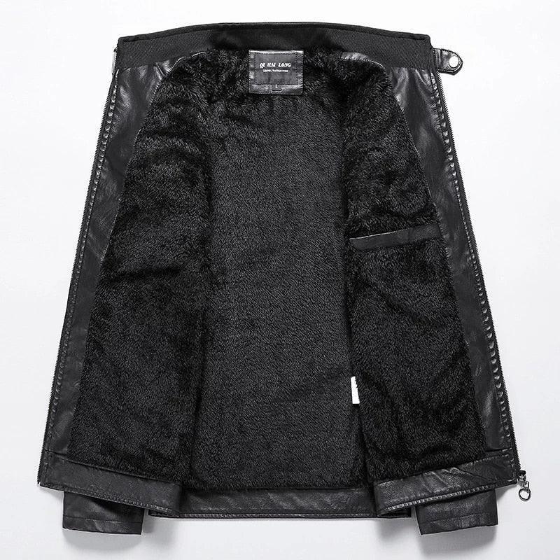 Jaqueta Masculina de Couro Original Romenzi RZ158 confeccionada em couro premium, com costuras reforçadas e design clássico e versátil.