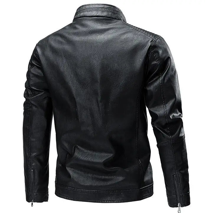 Jaqueta Masculina de Couro Romenzi RZ127 com couro premium, acabamento refinado e design versátil para ocasiões elegantes e casuais.