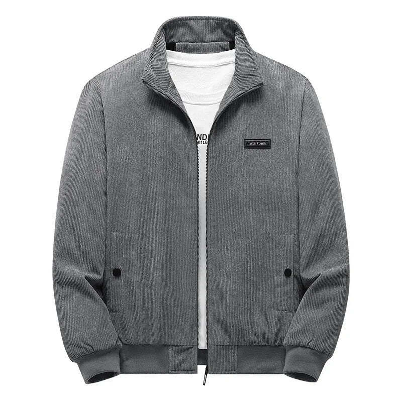 Jaqueta Masculina England Romenzi RZ177 com forro acolchoado, tecido resistente e design versátil, garantindo proteção e conforto nos dias mais frios.