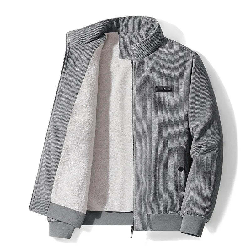 Jaqueta Masculina England Romenzi RZ177 com forro acolchoado, tecido resistente e design versátil, garantindo proteção e conforto nos dias mais frios.