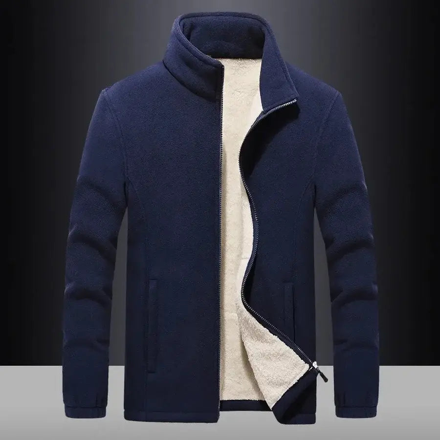 Jaqueta Masculina Forrada Freezing Romenzi RZ218 com forro acolchoado, ajuste confortável e zíper durável, ideal para aquecimento e estilo em dias frios.