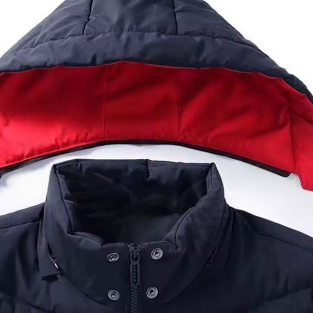 Jaqueta Masculina Forrada Snow Romenzi RZ201 com forro acolchoado, capuz removível e proteção contra frio e chuva.