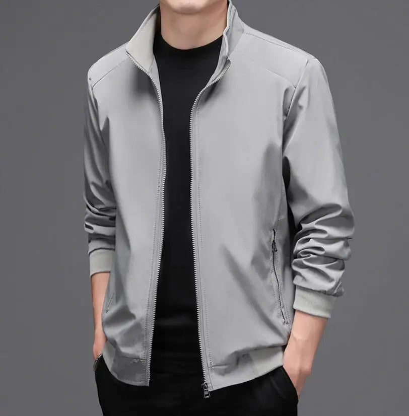 Jaqueta Masculina Germany Romenzi RZ171 com design moderno, proteção térmica e tecido resistente, ideal para o homem elegante e versátil.