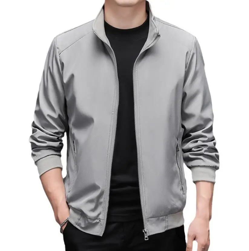 Jaqueta Masculina Germany Romenzi RZ171 com design moderno, proteção térmica e tecido resistente, ideal para o homem elegante e versátil.