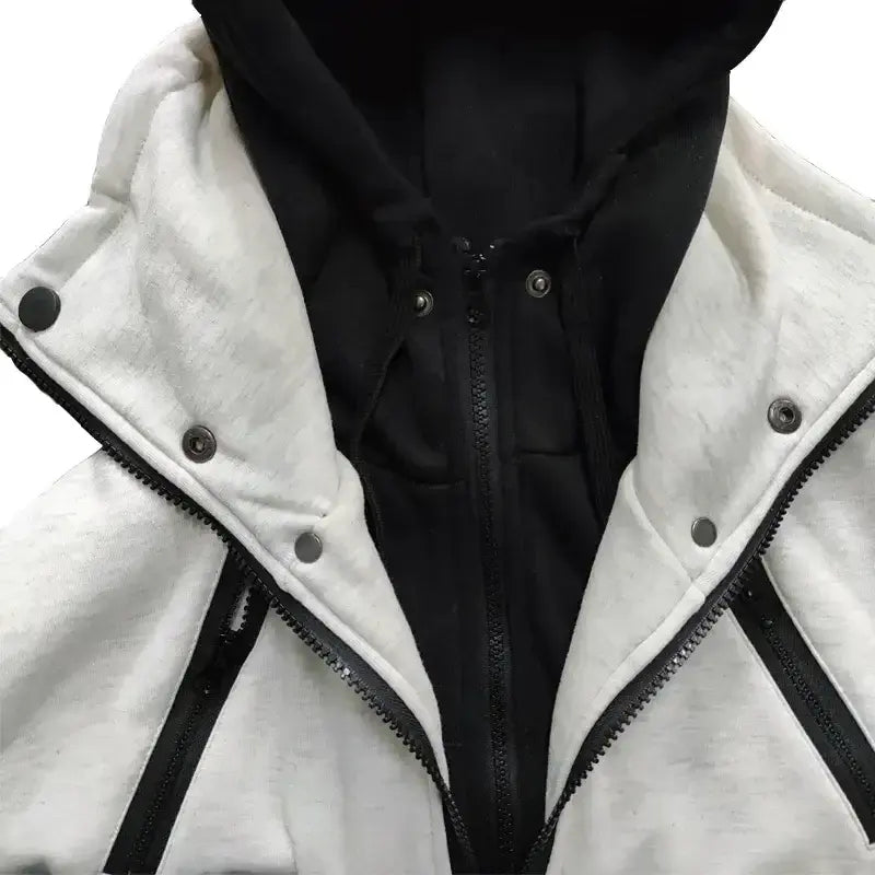 Jaqueta Masculina Gola Alta Romenzi RZ204, possui um design elegante, forro acolchoado para excelente isolamento térmico e máximo conforto.