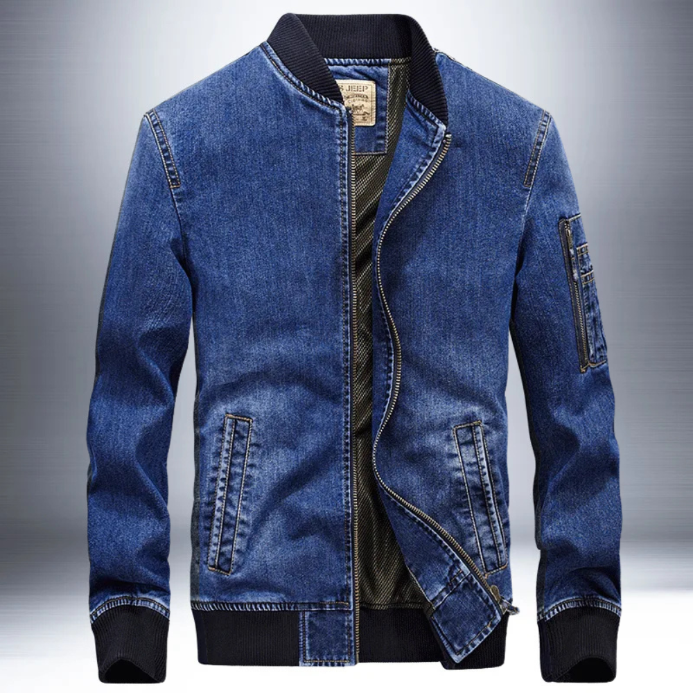 Jaqueta Masculina Jeans Authentic Romenzi RZ213 em jeans francês, com design moderno, acolchoado em poliéster e ajuste perfeito para o homem moderno.