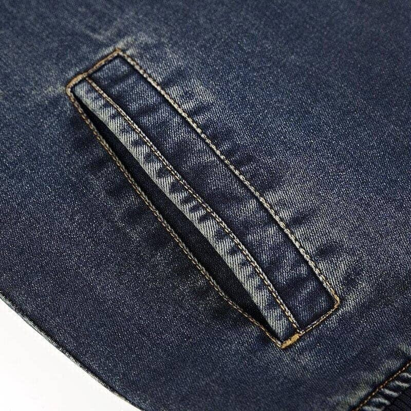 Jaqueta Masculina Jeans Authentic Romenzi RZ213 em jeans francês, com design moderno, acolchoado em poliéster e ajuste perfeito para o homem moderno.